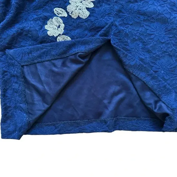 XSCAPE Blue Lace Dress Knee Length Long Sleeve Boat Neck Gold Floral 14 NWT