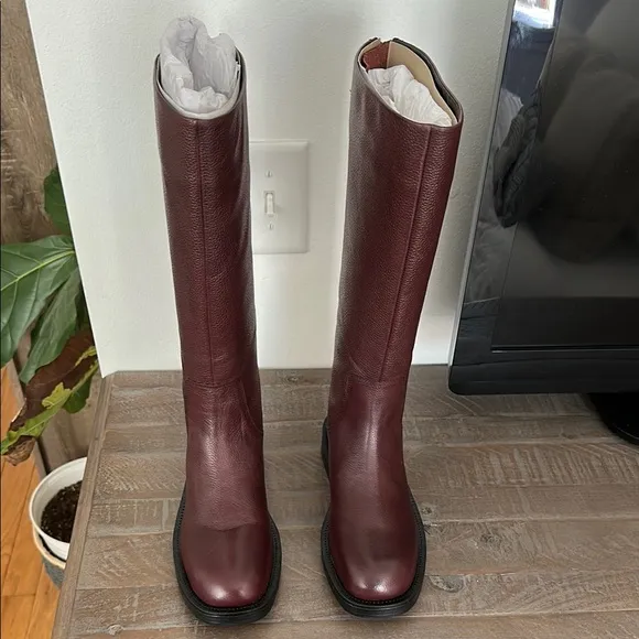 Zara BUCKLED LEATHER FLAT BOOTS LEATHER BURGUNDY 39 8 1017/410