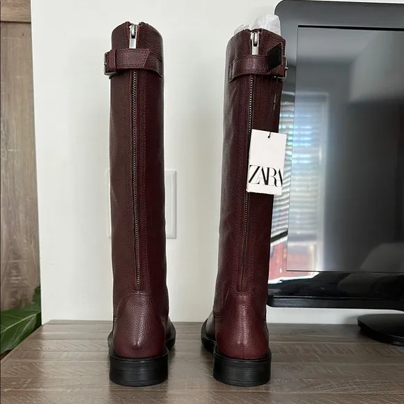 Zara BUCKLED LEATHER FLAT BOOTS LEATHER BURGUNDY 39 8 1017/410