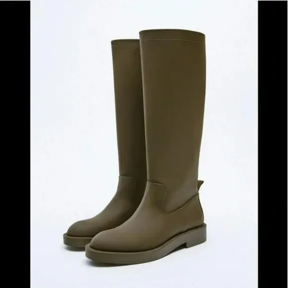 ZARA RUBBERIZED FLAT BOOTS