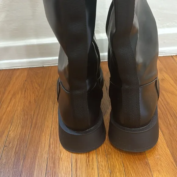 ZARA - WOMEN’S FLAT KNEE HIGH BOOTS - SIZE 7 1/2