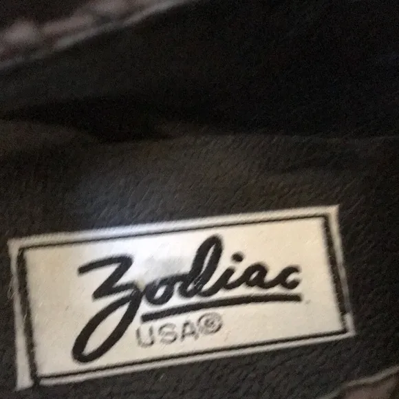 Zodiac SZ 8.5 brown deerskin whip stitch shoes