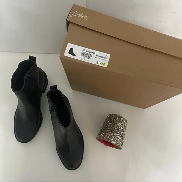 Zodiac Women's Black Greyson Lug-Sole Boots - New In Box- Size 8.5 - Reemoly