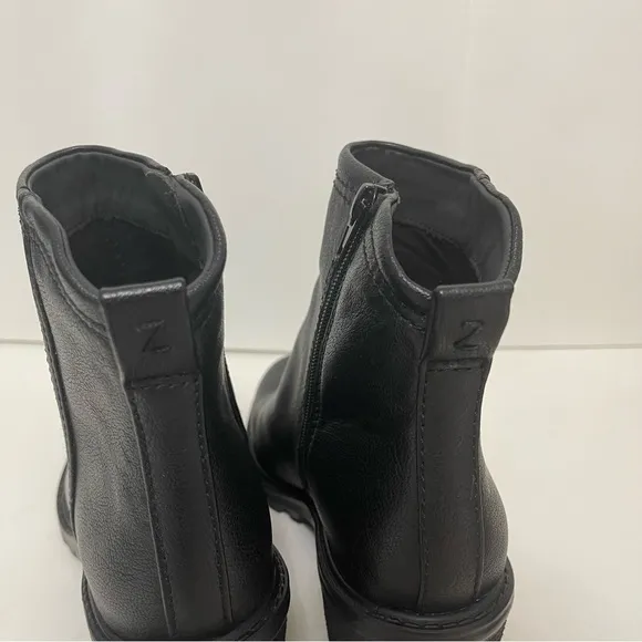 Zodiac Women's Black Greyson Lug-Sole Boots - New In Box- Size 8.5 - Reemoly
